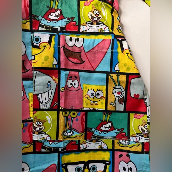 NEW SpongeBob SquarePants Scrub Top Women’s Medium~Nickelodeon Scrubs - Picture 3 of 6